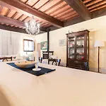 Casa Antico Roseto With Swimming Pool Casa de Férias Castellina in Chianti